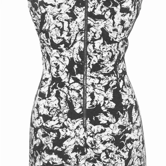 Ann Taylor. Elegant Black and White Floral Dress - Picture 7 of 9